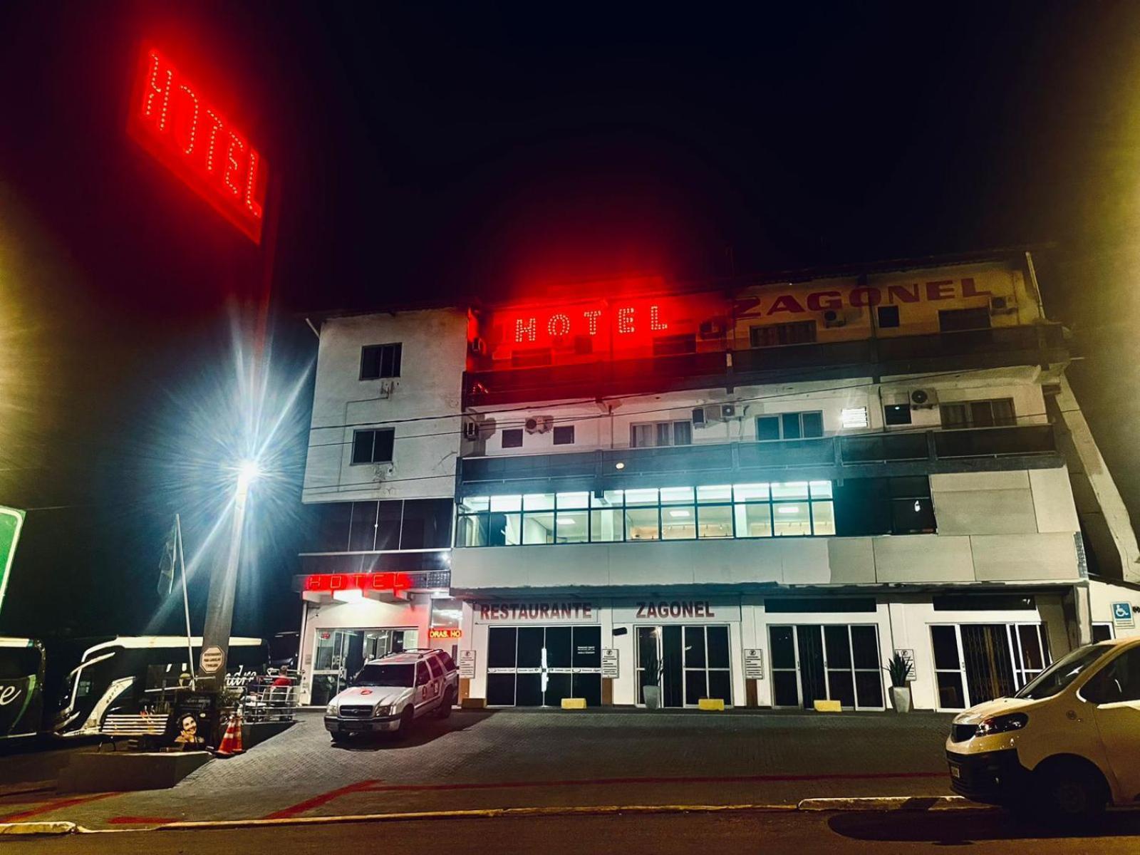 Hotel Zagonel ชาเปโก ภายนอก รูปภาพ